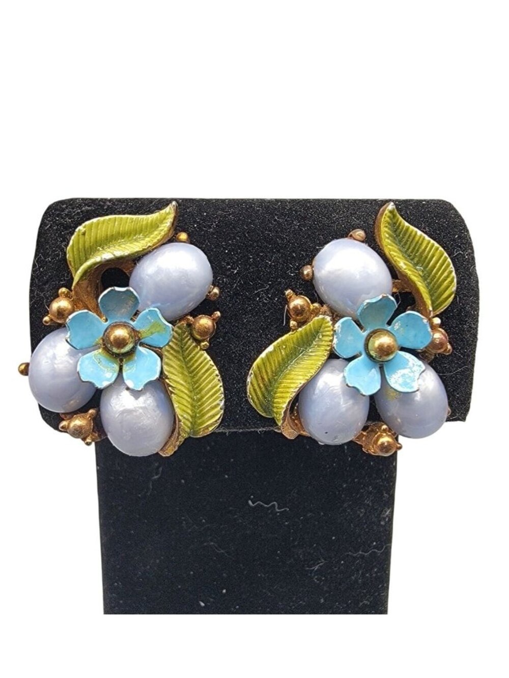 Sarah Coventry Blue Flower Clip On Earrings Vintage Enamel Beaded Gold Tone